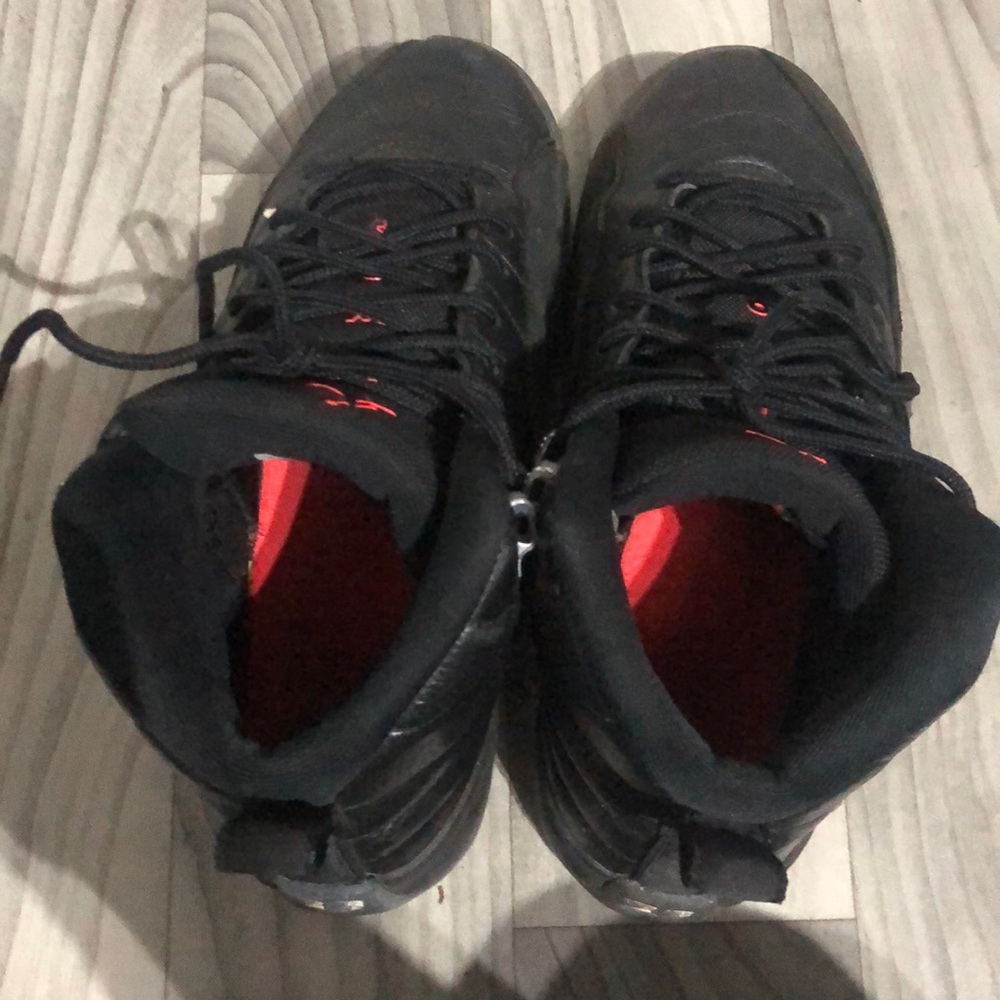 Air Jordan 12s Utility Reds size 6.5